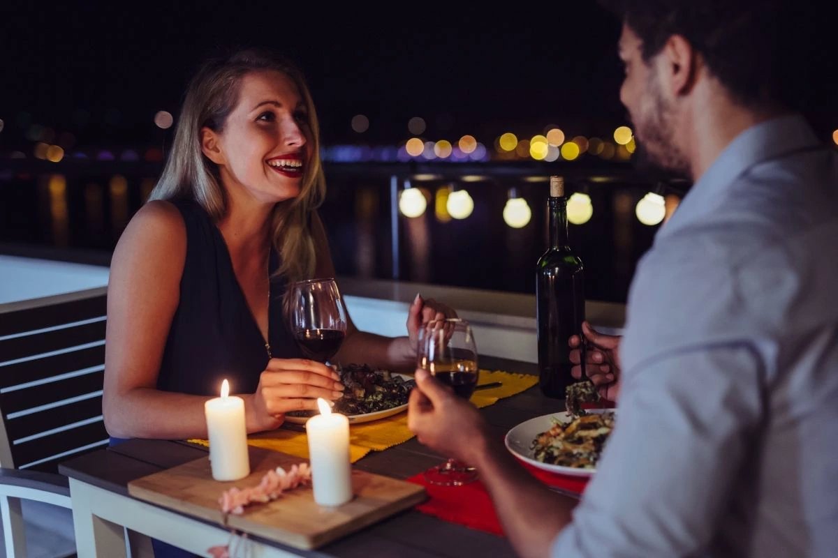 romantic-amsterdam-night-cruise-adventures (5)