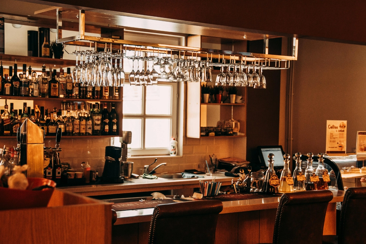 best-wine-bars-in-amsterdam
