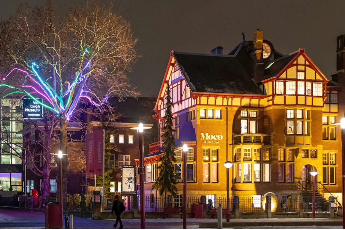 contemporary-art-lovers-in-amsterdam-moco-museum