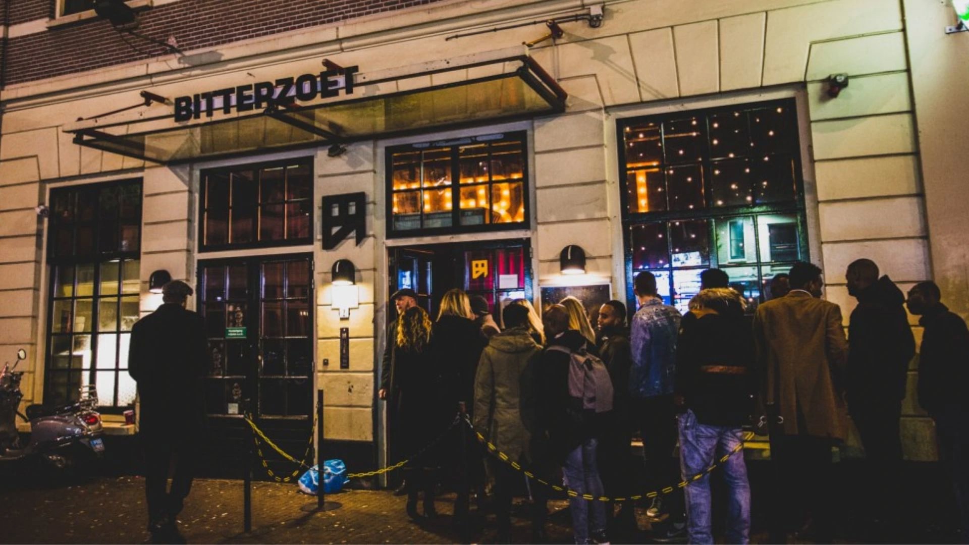 bitterzoet-amsterdam-club-outside (2)