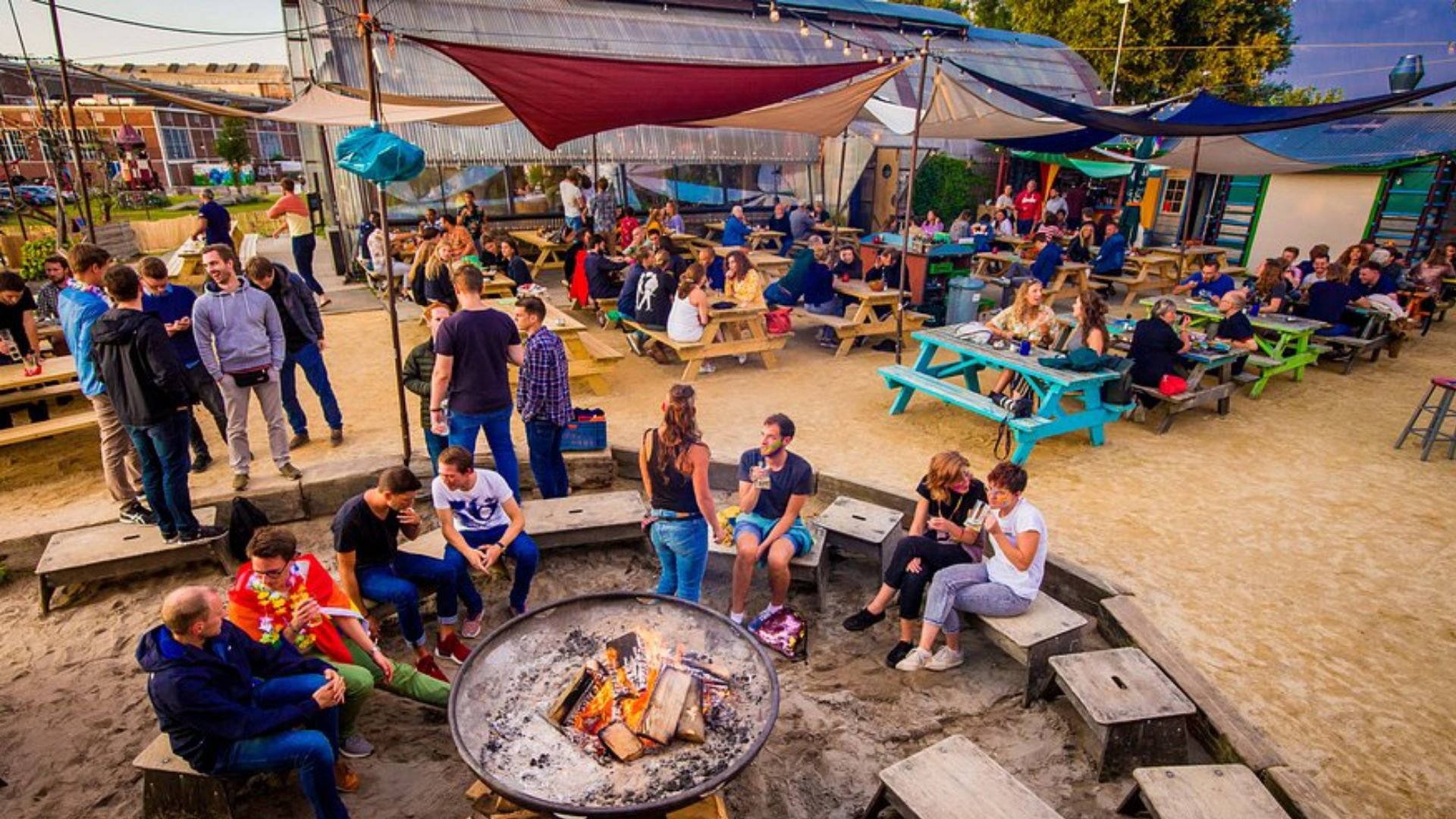 noorderlicht-cafe-amsterdam-party (2)