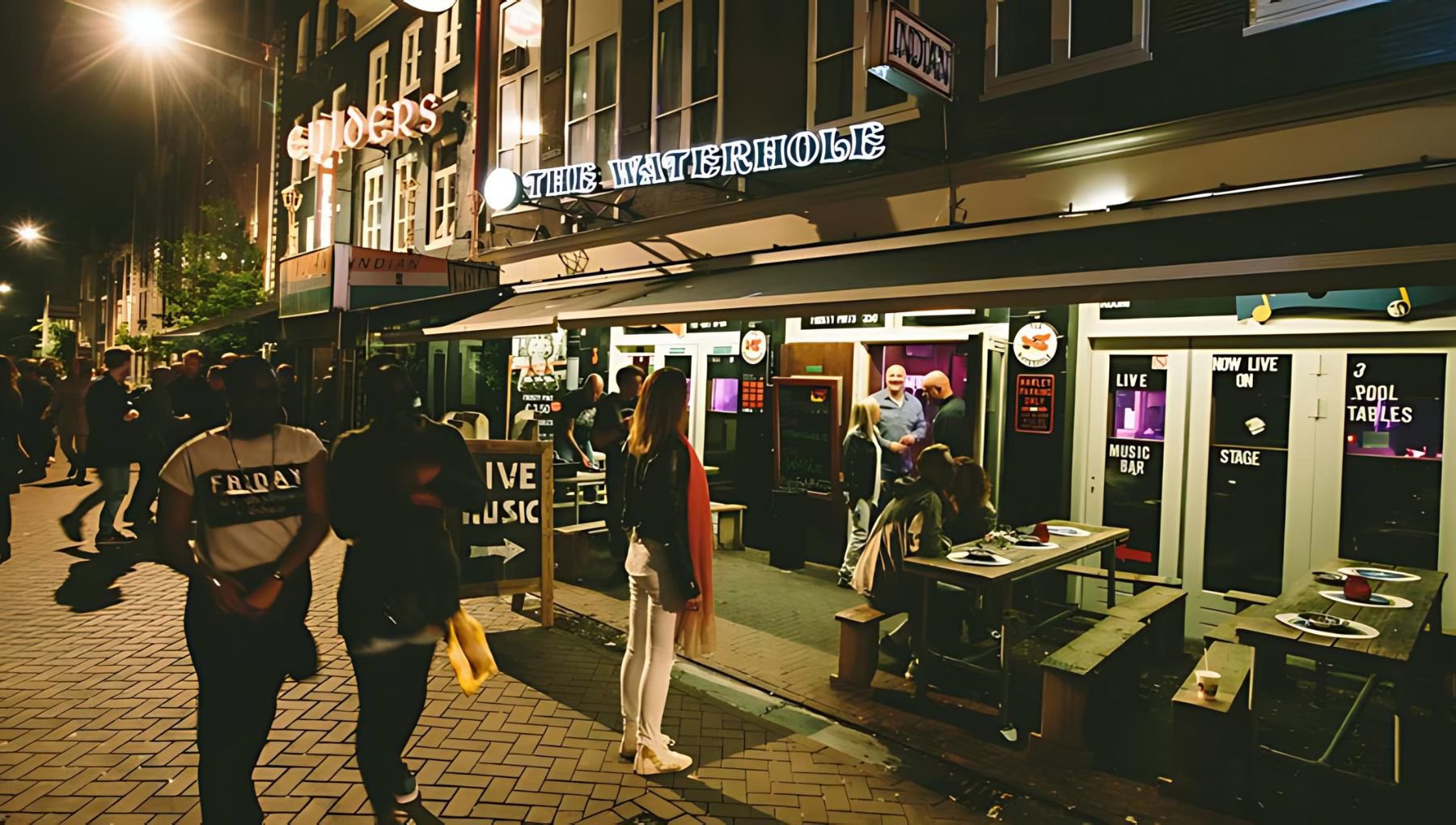 THE_WATERHOLE_AMSTERDAM_NIGHTLIFE_01