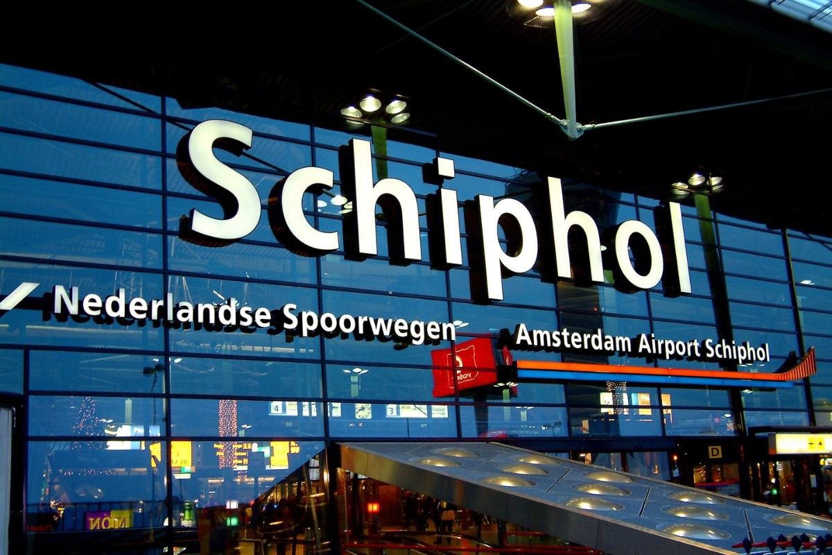 flights-to-amsterdam (4)