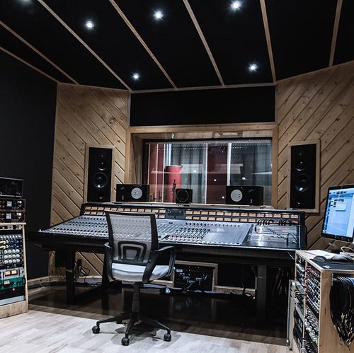 discover-productpage-images-studio-recording-1